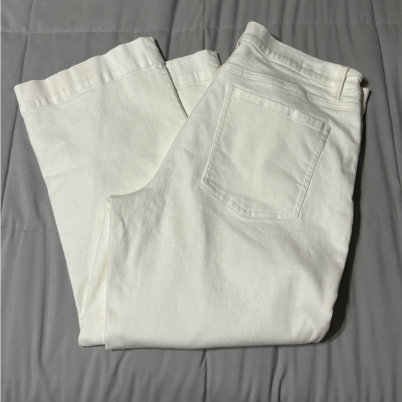 CAbi palm beach crop white jeans - Picture 1 of 5